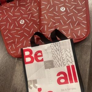 Lululemon Shopping bags